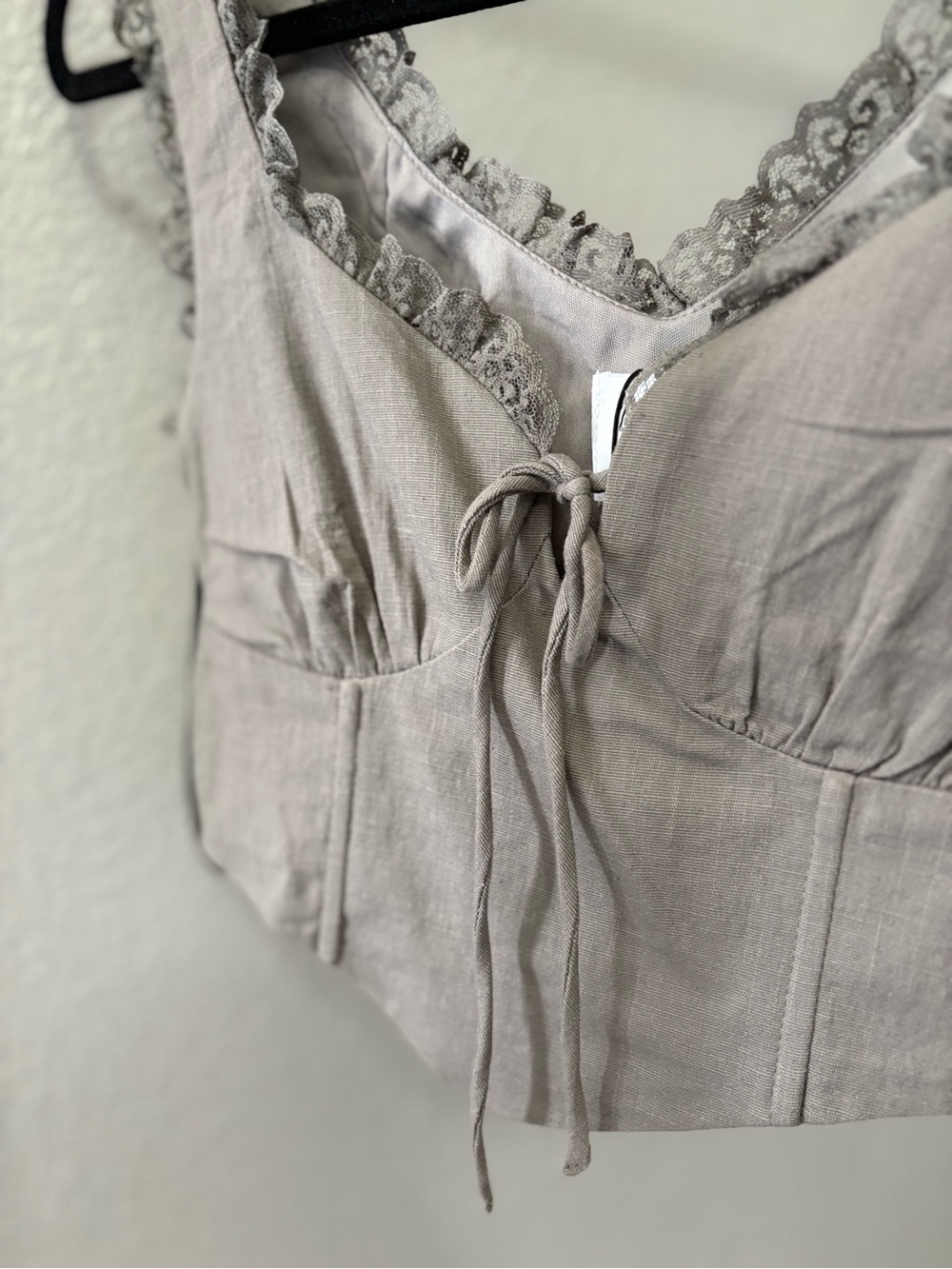 NWT Princess Polly Lace-Trim Tie-Front Cropped Top Size 4 - Picture 7 of 7